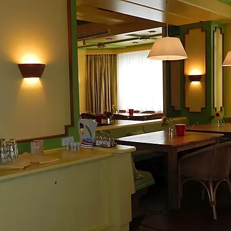 Youhey Am Wolfgangsee Otel Strobl