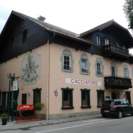 Youhey Am Wolfgangsee שטרובל