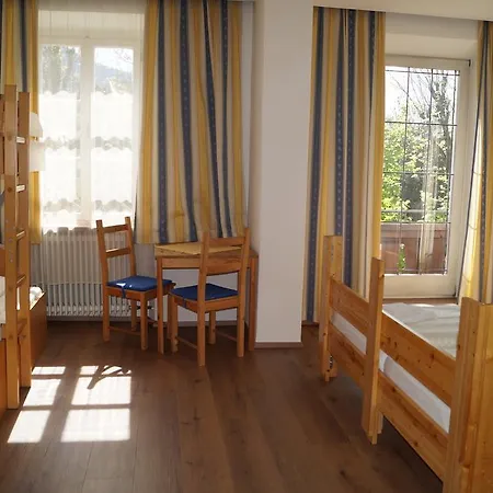 Youhey Am Wolfgangsee מלון שטרובל