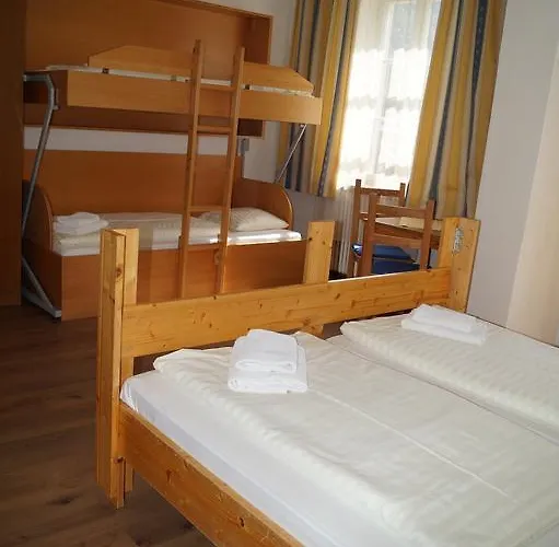 Youhey Am Wolfgangsee Hotell 2*